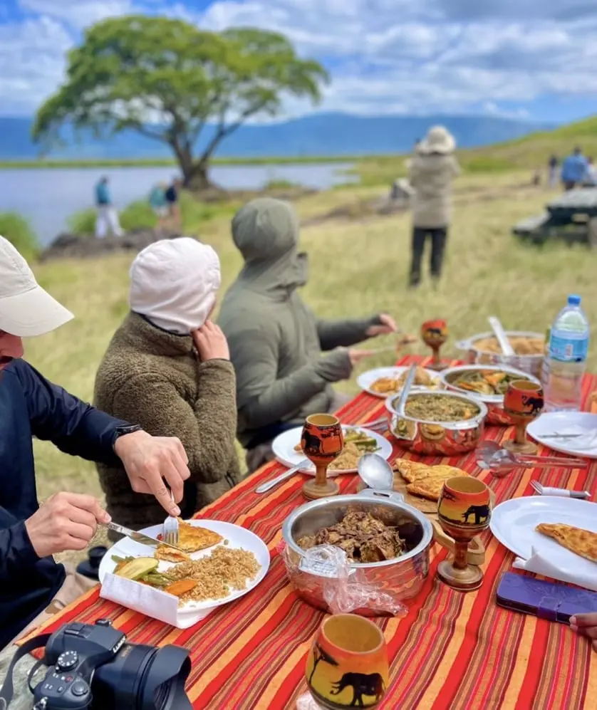 サファリ中のランチ